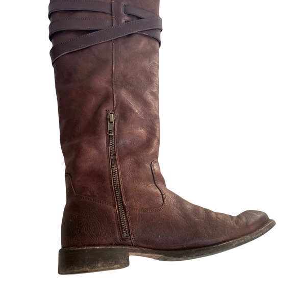 Frye Shirley Strappy Dark Brown - Picture 3 of 11